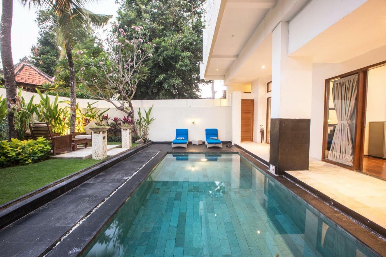 Marbella Pool Suites Seminyak Esterno foto